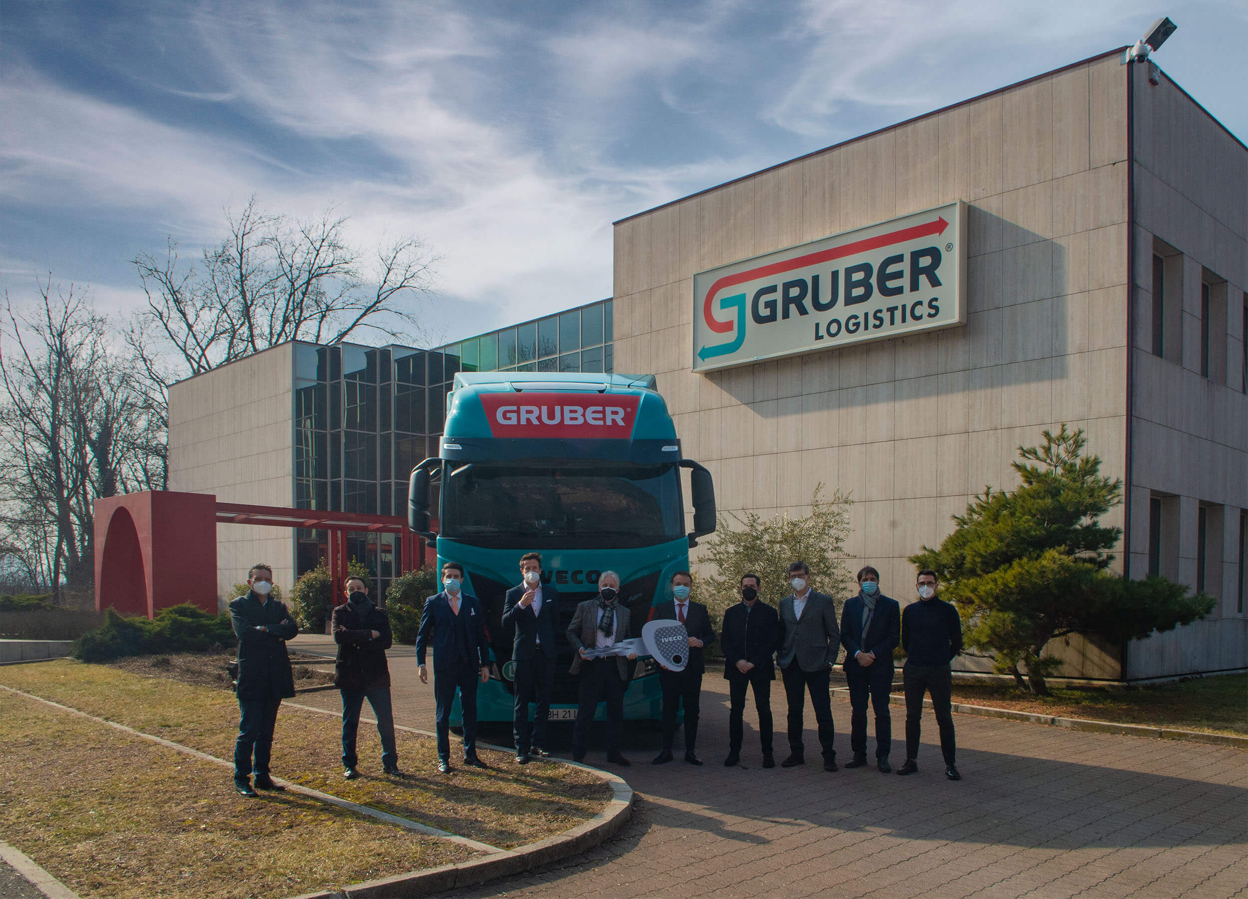 IVECO and Gruber Logistics with fleet of IVECO S-Way LNG trucks for sustainable transport
